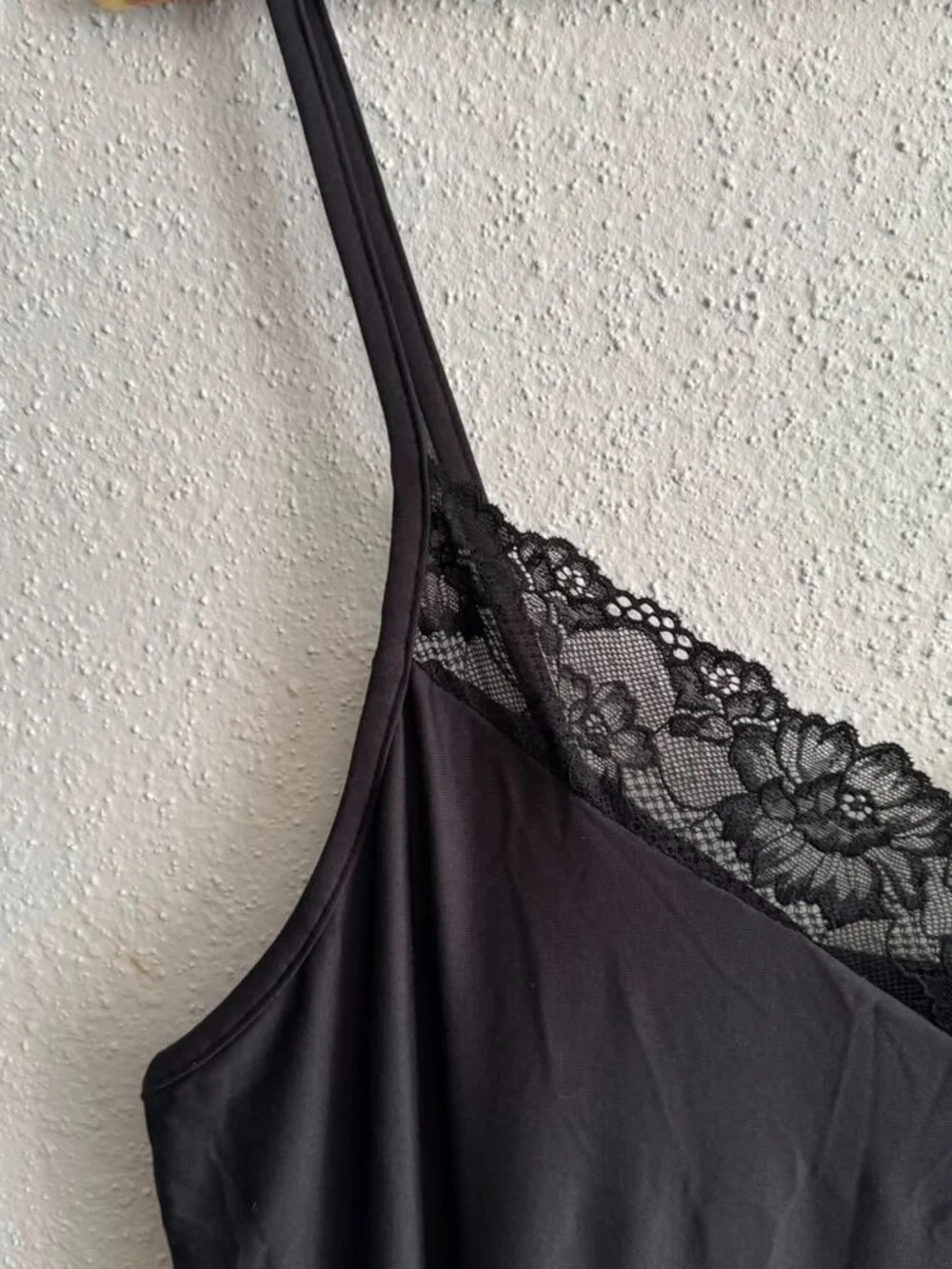 Joyspun Women’s Black Dreamy Soft Collection Lace Trim Knit Chemise Sleepwear XL